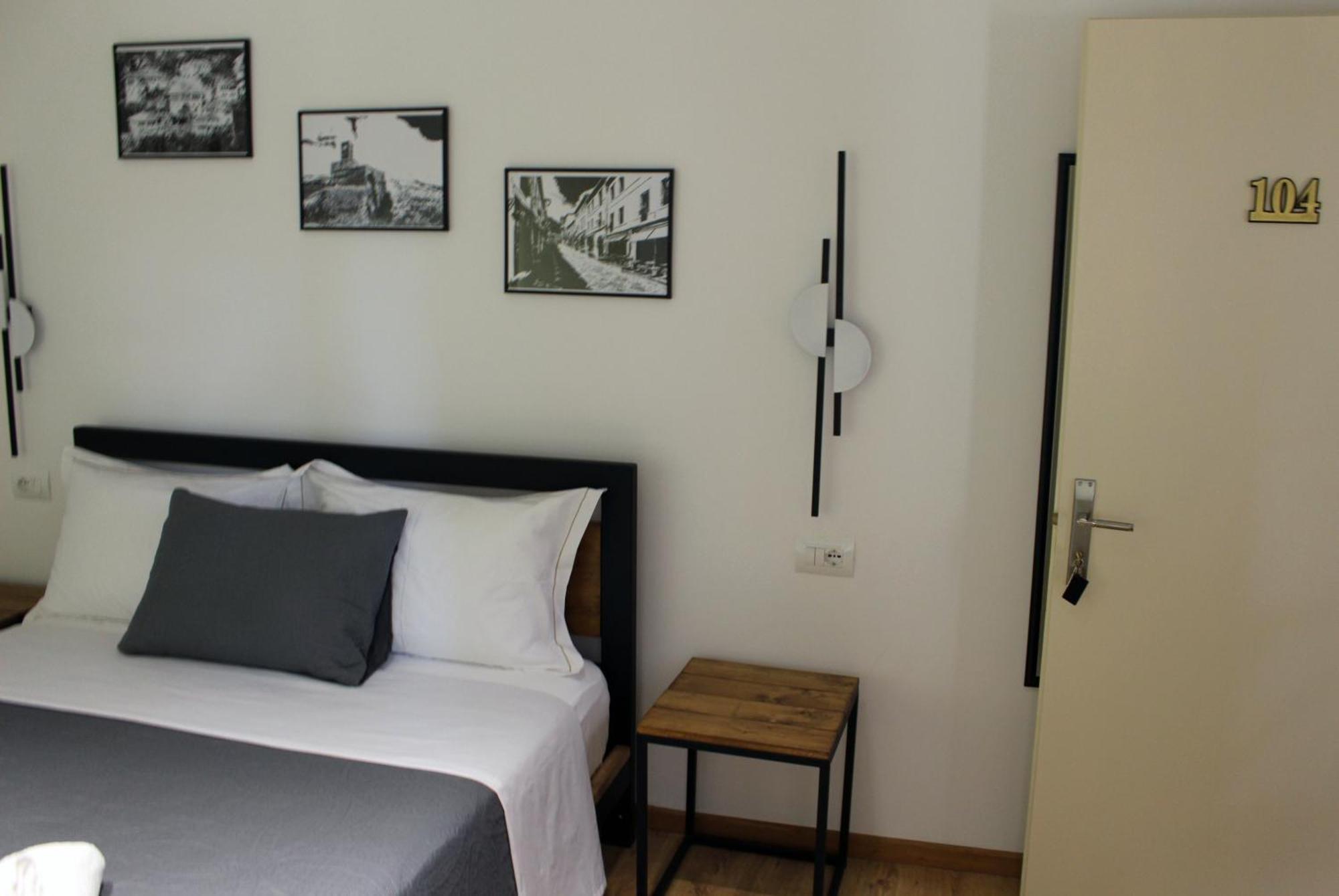 Guest House Amades Gjirokaster Luaran gambar