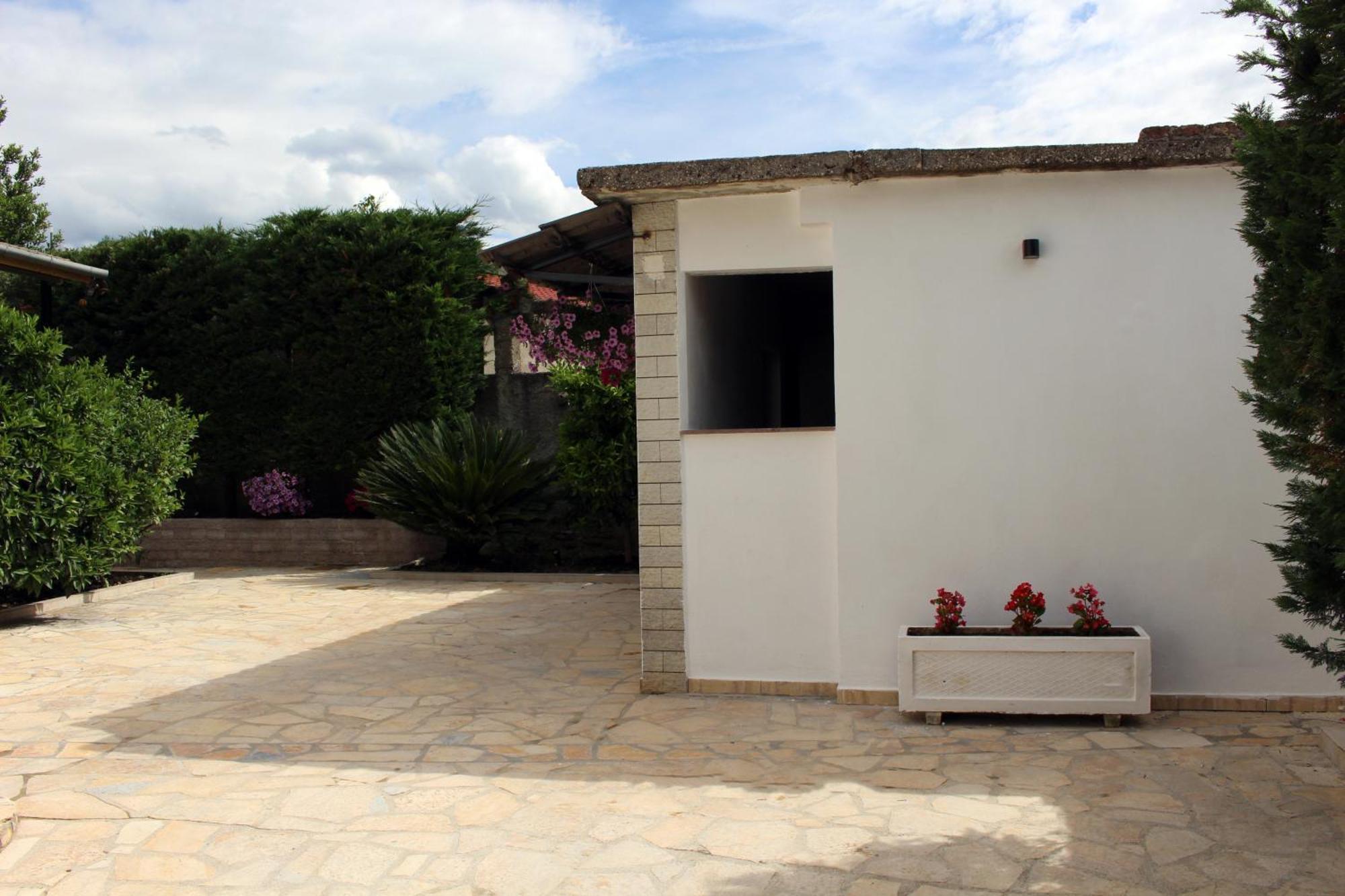 Guest House Amades Gjirokaster Luaran gambar